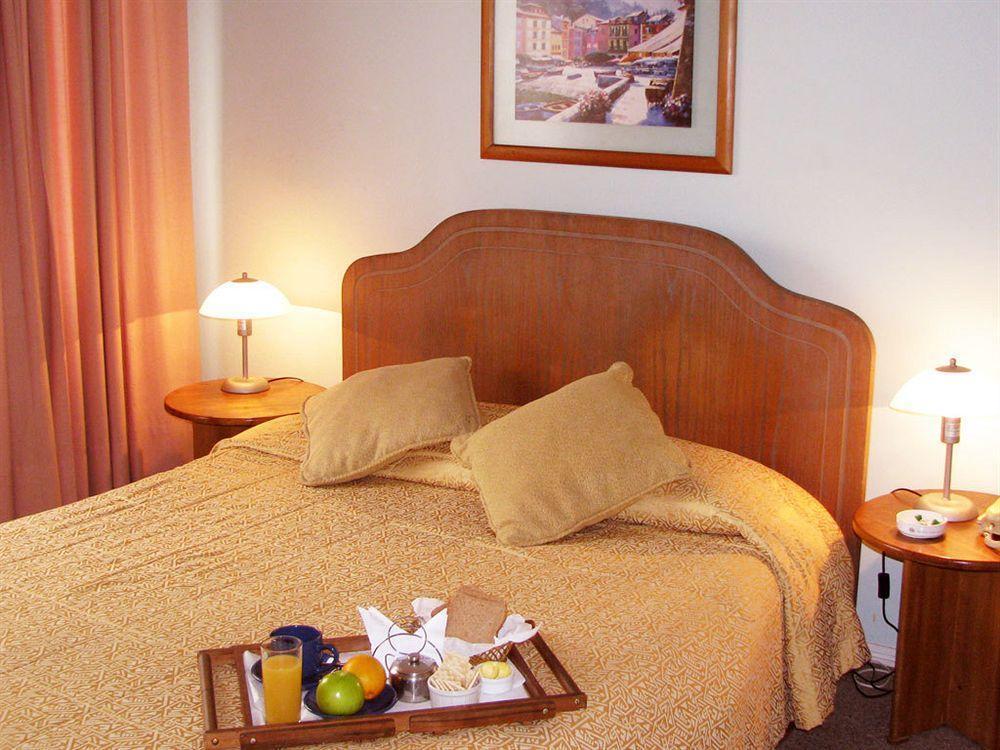 Hotel Dacarlo Сантьяго Экстерьер фото