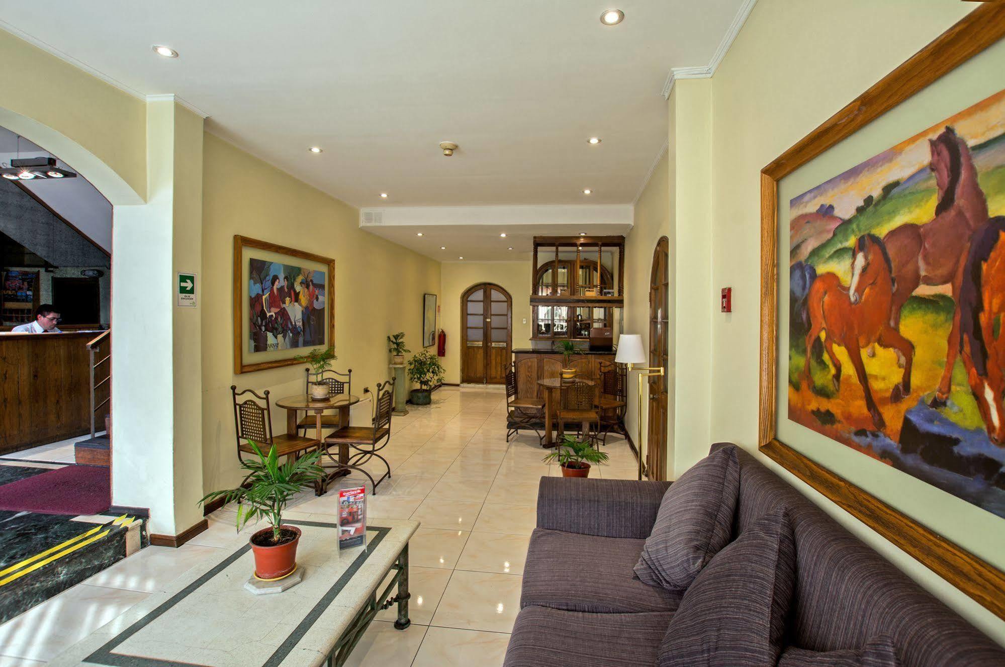 Hotel Dacarlo Сантьяго Экстерьер фото